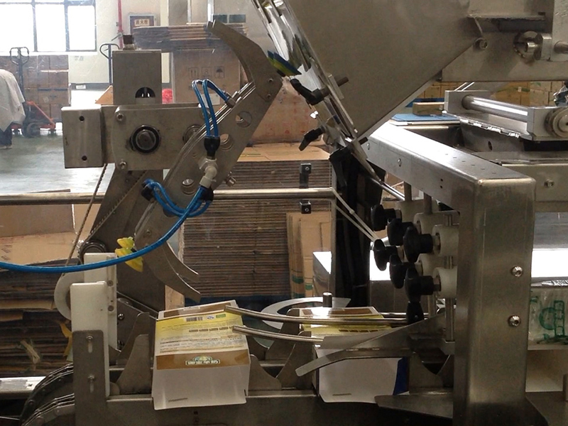 奶粉側(cè)推裝盒-單盒機(jī)